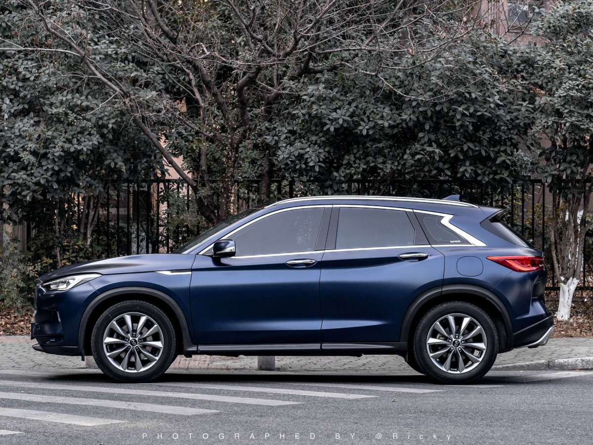 英菲尼迪 QX50  2020款 改款 2.0T 四驅(qū)菁英版圖片