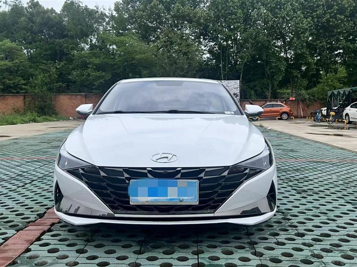 現(xiàn)代 伊蘭特  2022款 1.5L CVT GLS領(lǐng)先版圖片