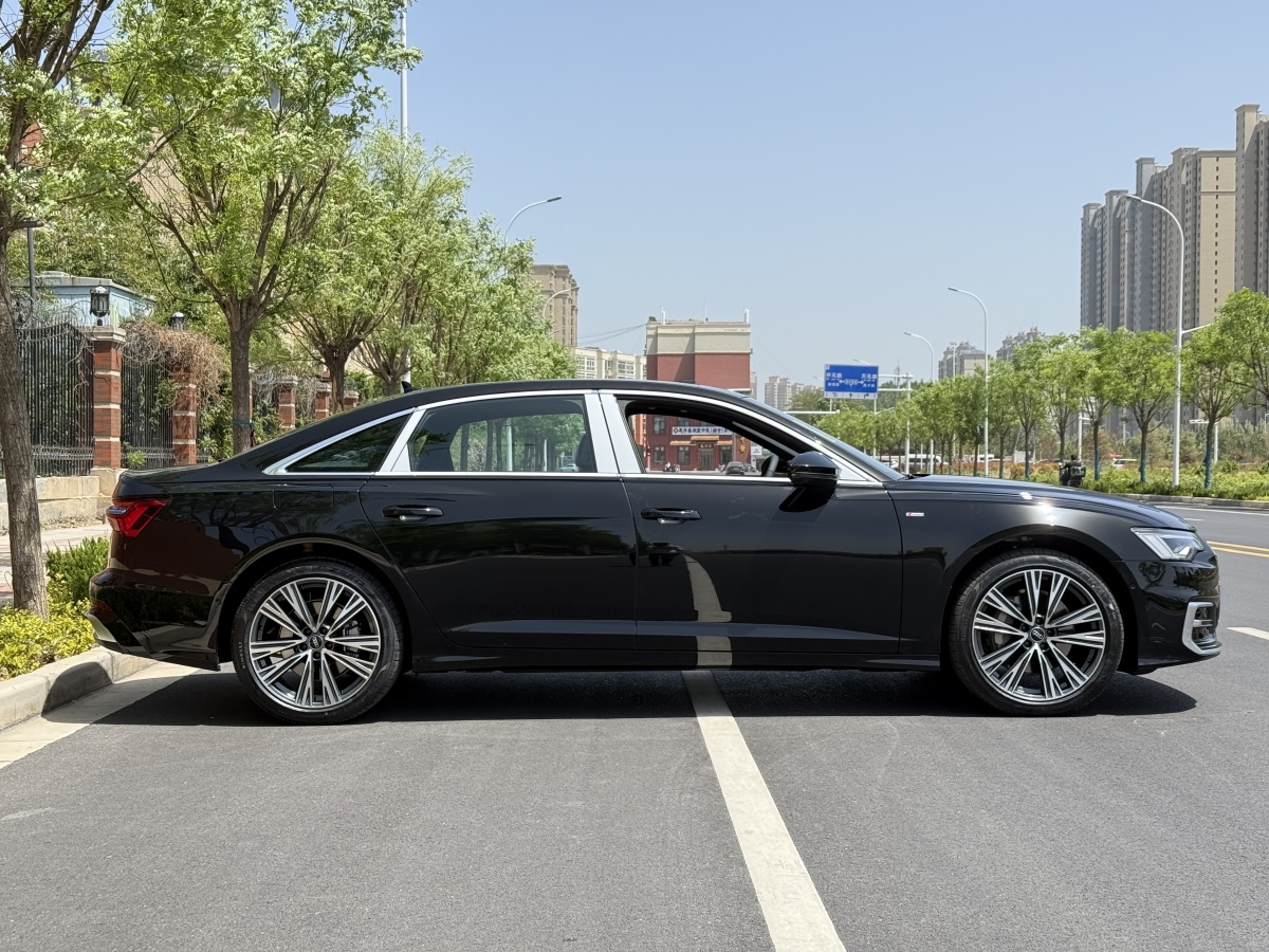 奧迪 奧迪A6L  2025款 45 TFSI quattro 臻選動(dòng)感型圖片