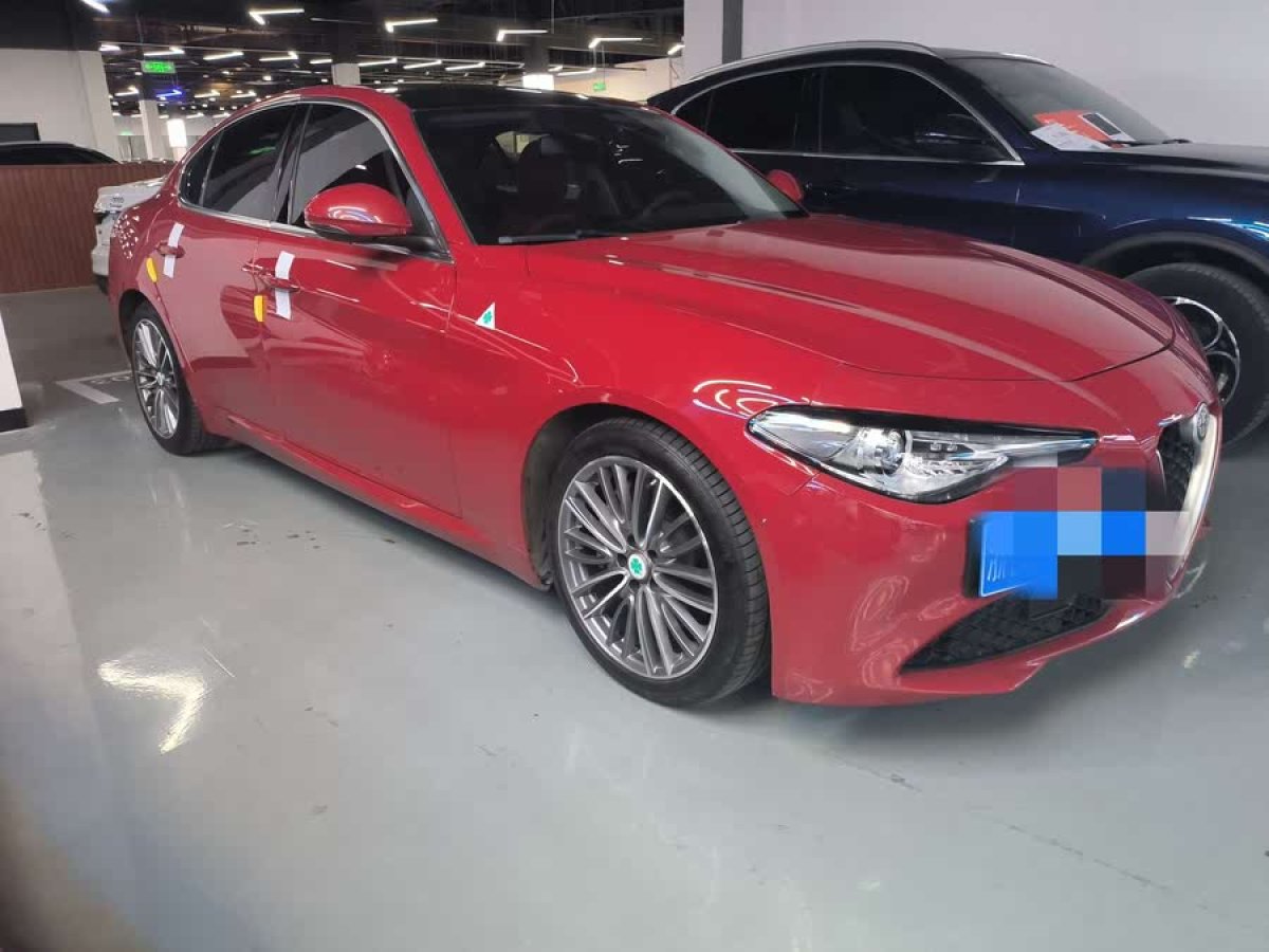 阿爾法·羅密歐 Giulia  2017款 2.0T 280HP 豪華版圖片