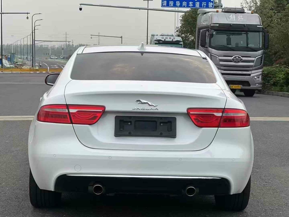 2019年1月捷豹 XE  2019款 2.0T 300PS 四驅(qū)Landmark Edition