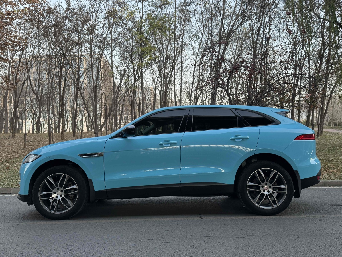 捷豹 F-PACE  2018款 2.0T 四驅(qū)都市尊享版圖片