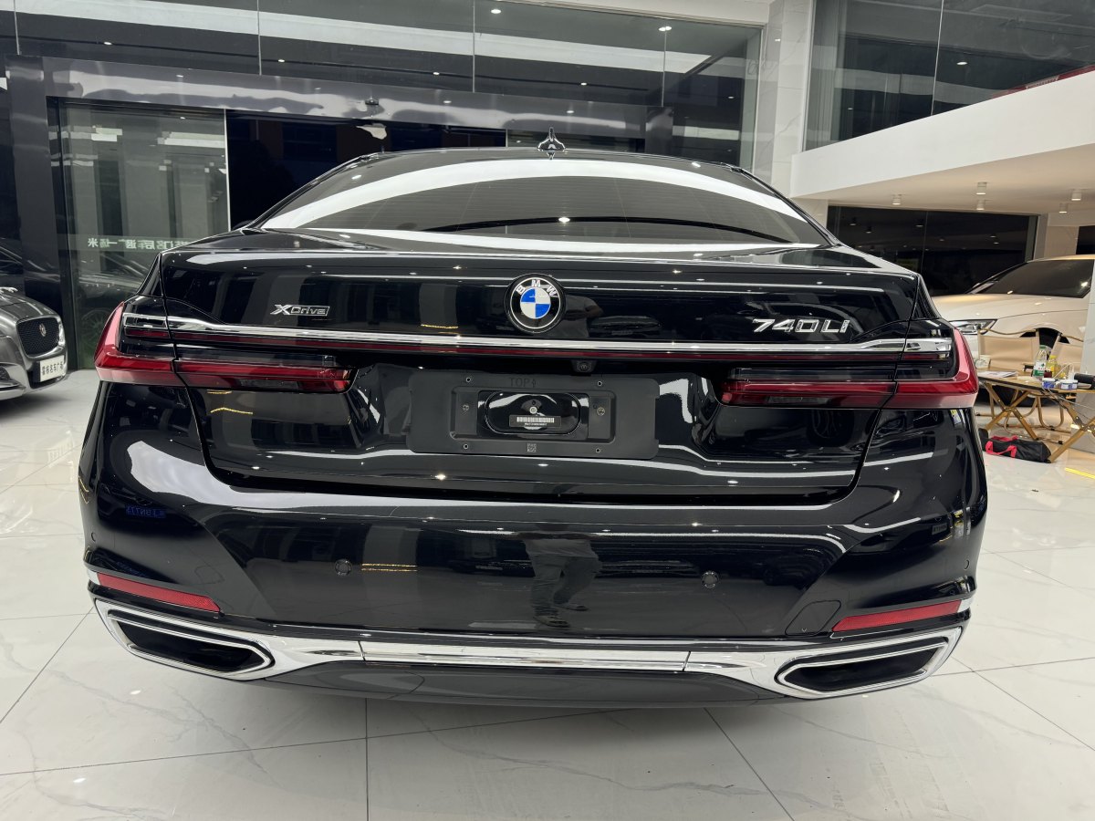 寶馬 寶馬7系  2021款 740Li 領(lǐng)先型 豪華套裝圖片