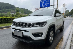 指南者 Jeep 220T 自動領(lǐng)先版