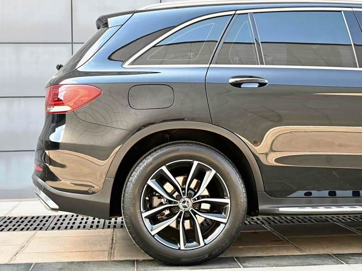 2019年9月奔馳 奔馳GLC  2020款 GLC 300 L 4MATIC 動(dòng)感型