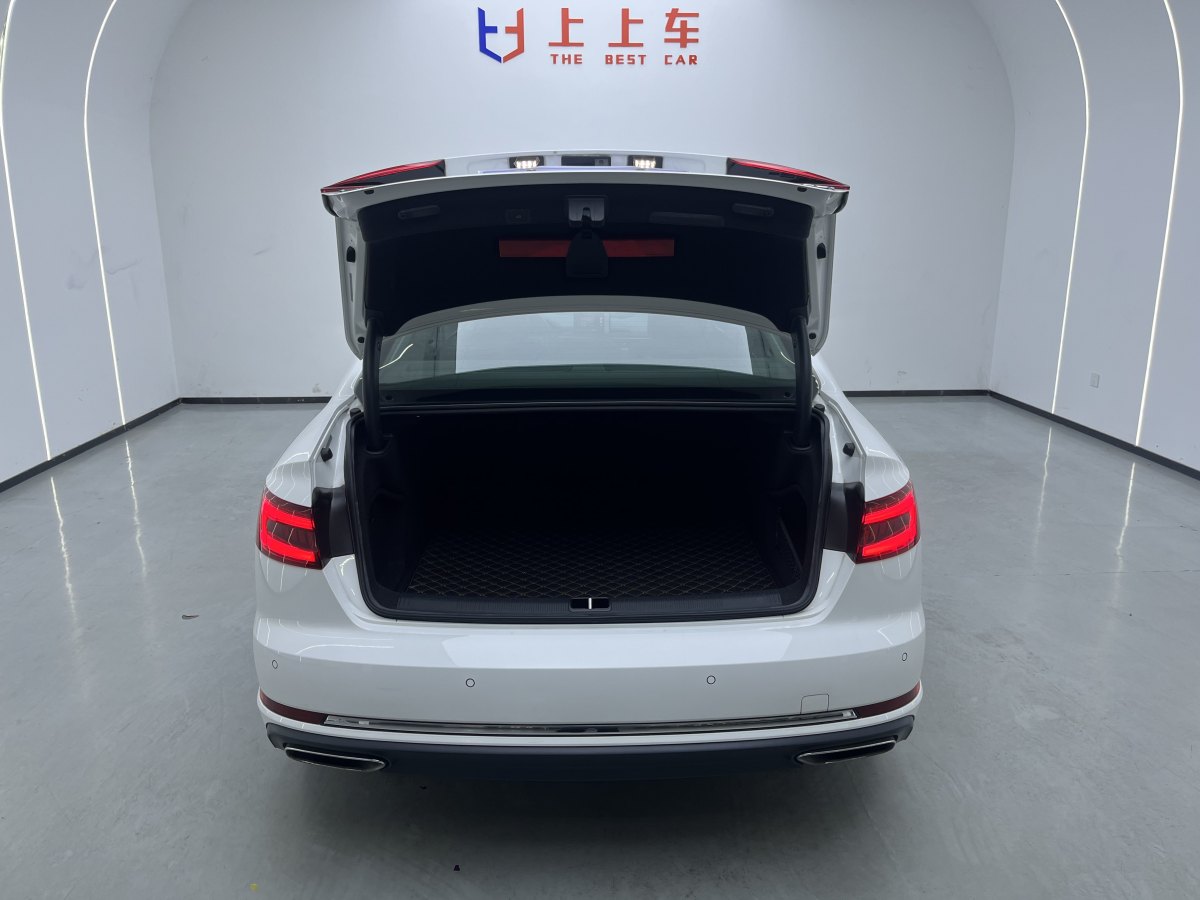 奧迪 奧迪A4L  2019款 40 TFSI 進(jìn)取型 國(guó)VI圖片