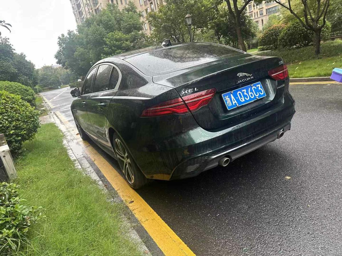 2022年11月捷豹 XE 