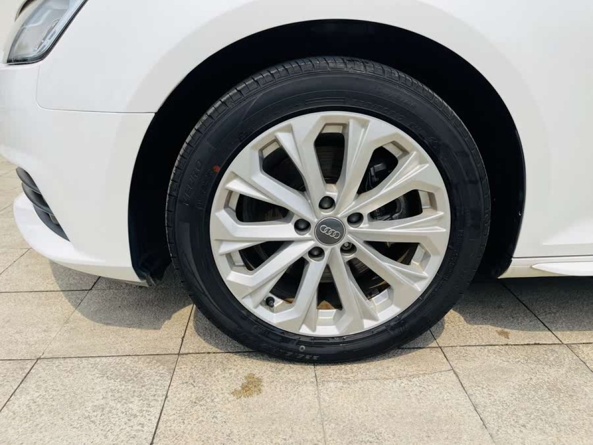 奧迪 奧迪A4L  2017款 Plus 40 TFSI 進取型圖片