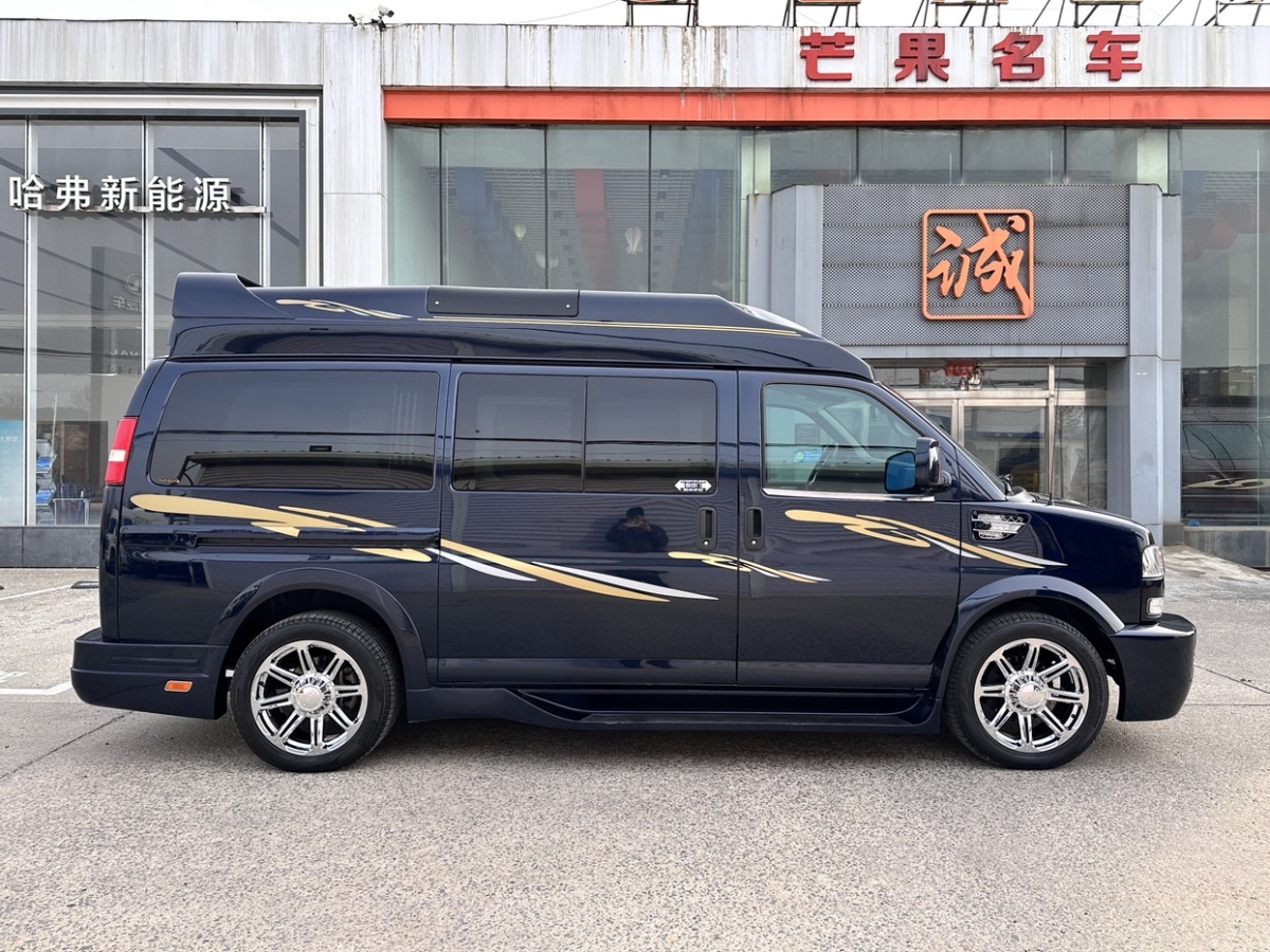 GMC SAVANA  2016款 5.3L G660S 四驅(qū)雅尊天幕版圖片