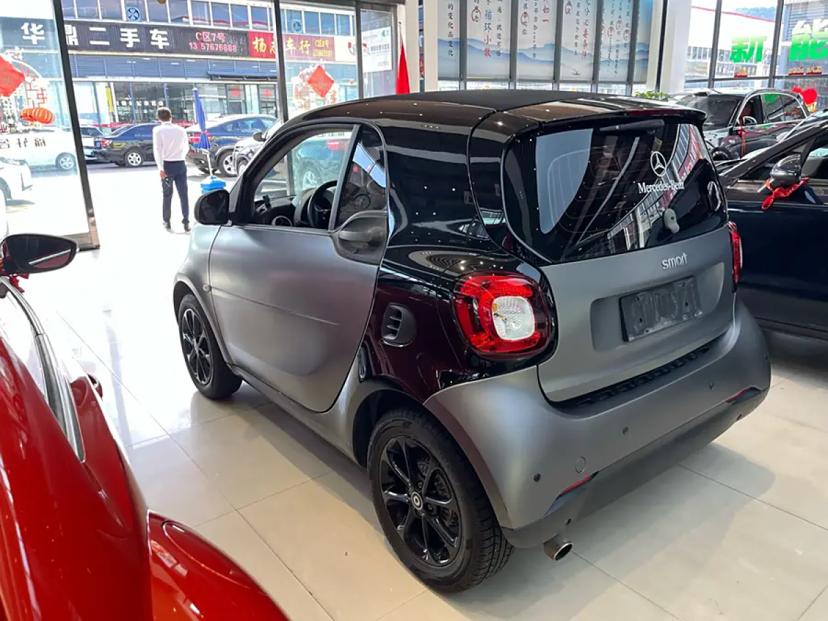 smart fortwo  2015款 1.0L 52千瓦硬頂靈動(dòng)版圖片