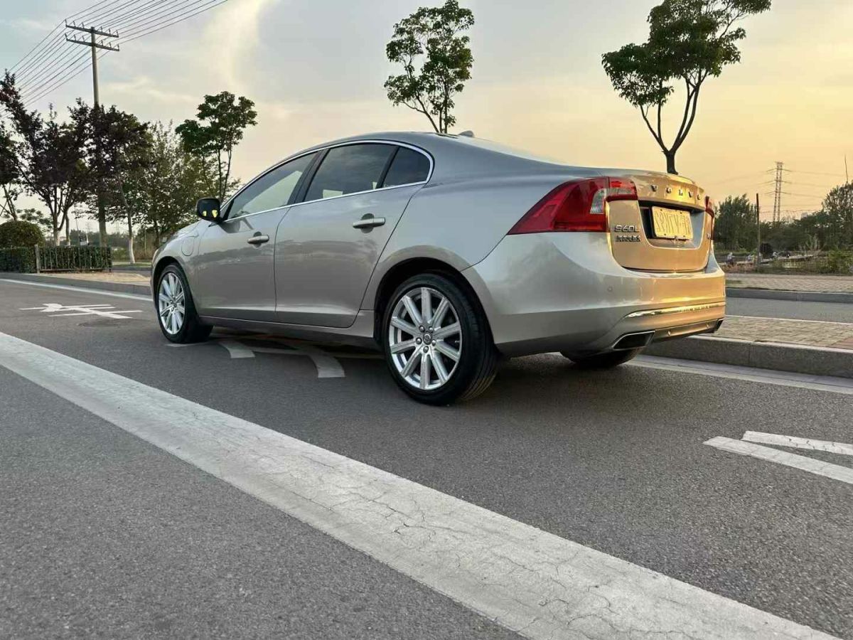 沃爾沃 S60  2016款 L 2.0T T4 智遠(yuǎn)版圖片