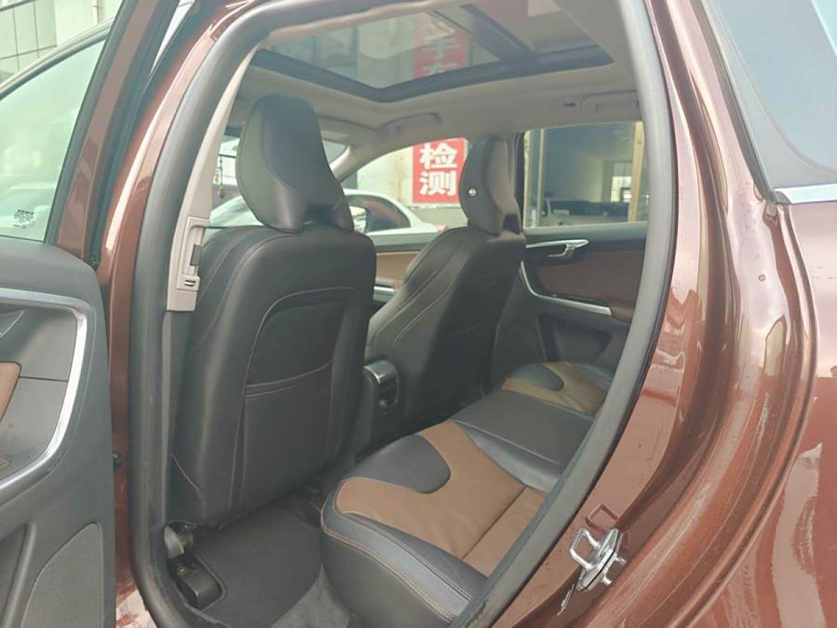 沃爾沃 XC60  2016款 T5 AWD 智遠(yuǎn)版圖片