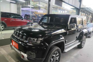 BJ40 北京 PLUS 2.3T 自動四驅(qū)尊享版