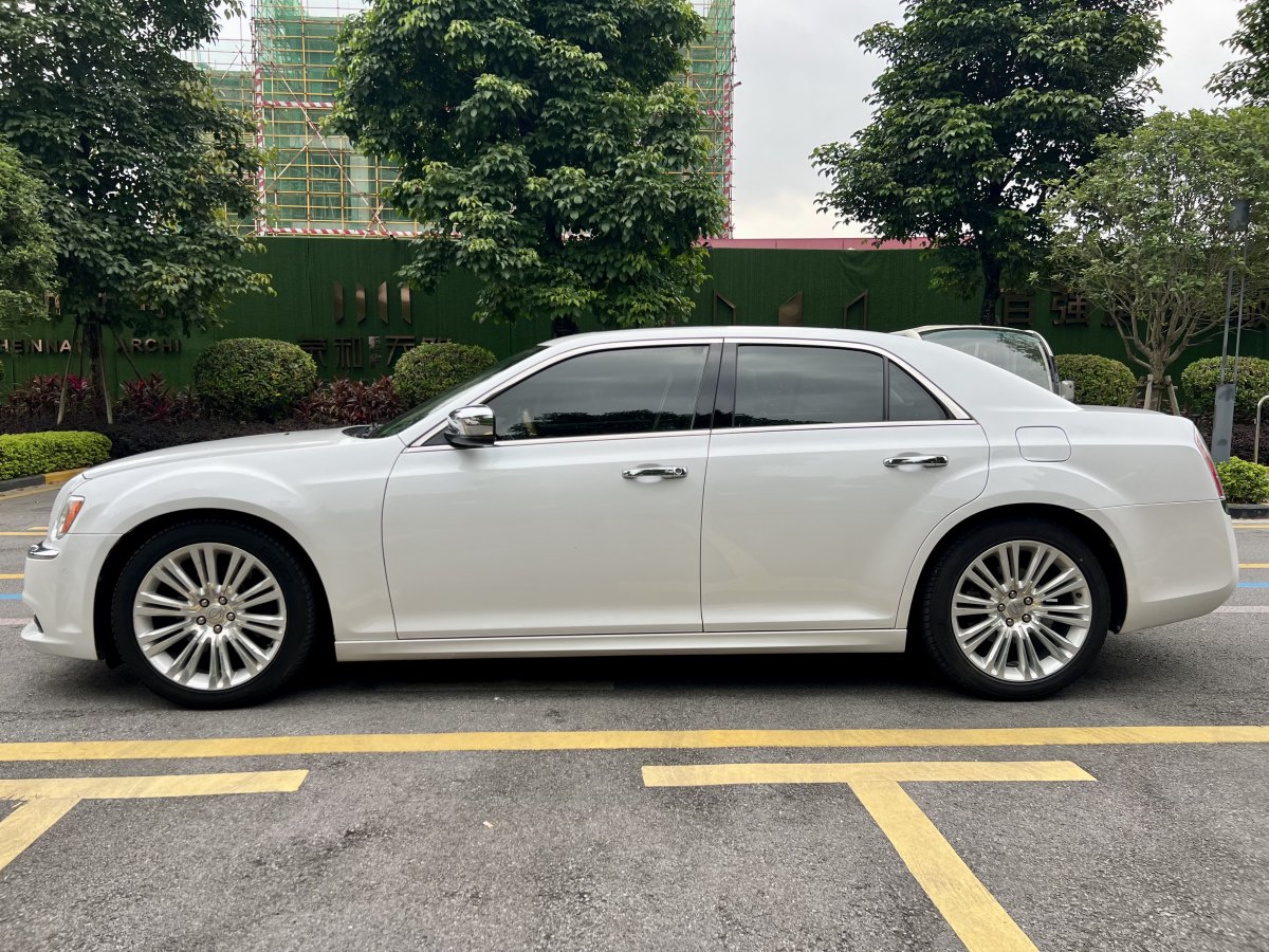 克萊斯勒 300C  2013款 3.6L 尊適版圖片