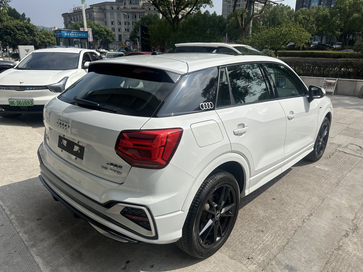 奧迪 奧迪Q2L  2022款 35 TFSI 進(jìn)取致雅型圖片