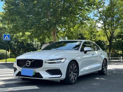 2020年12月 沃尔沃 S60L新能源 T8 E驱混动 四驱智逸豪华版图片