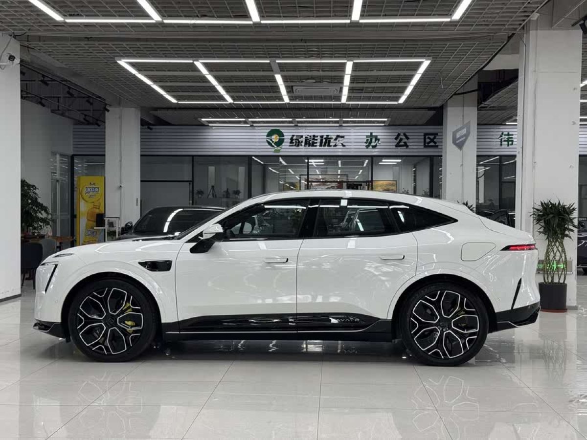 阿維塔 阿維塔11  2024款 730 三激光后驅(qū)奢享版圖片
