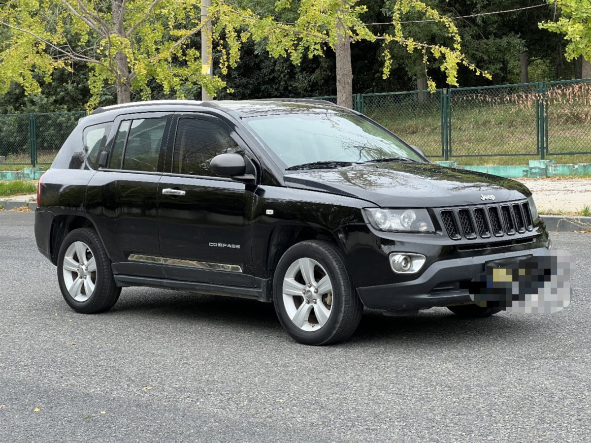 Jeep 指南者  2014款 改款 2.0L 兩驅進取版圖片