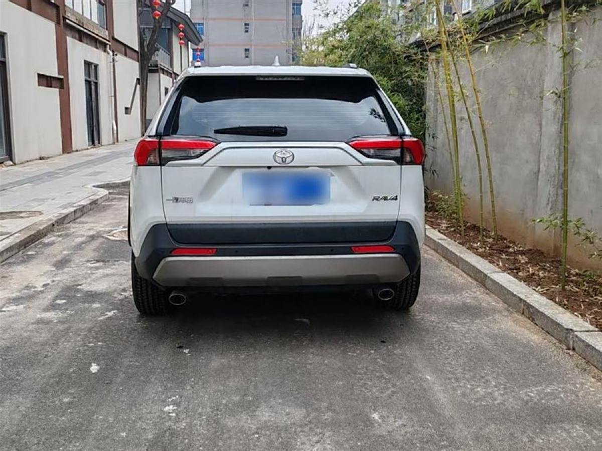 豐田 RAV4榮放  2023款 2.0L CVT兩驅(qū)風(fēng)尚Plus版圖片