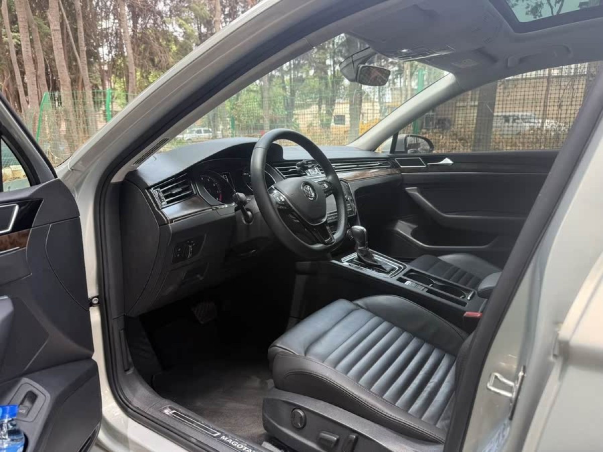 大眾 邁騰  2018款 改款 330TSI DSG 豪華型圖片