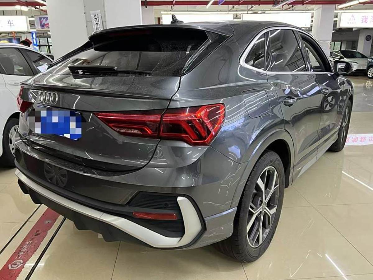 奧迪 奧迪Q3  2020款 40 TFSI 時(shí)尚動(dòng)感型圖片