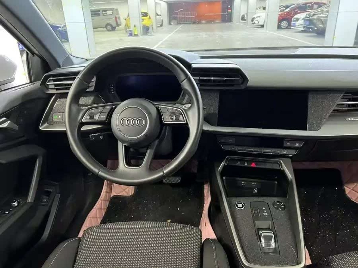 奧迪 奧迪A3  2021款 A3L Limousine 35 TFSI 時(shí)尚致雅型圖片