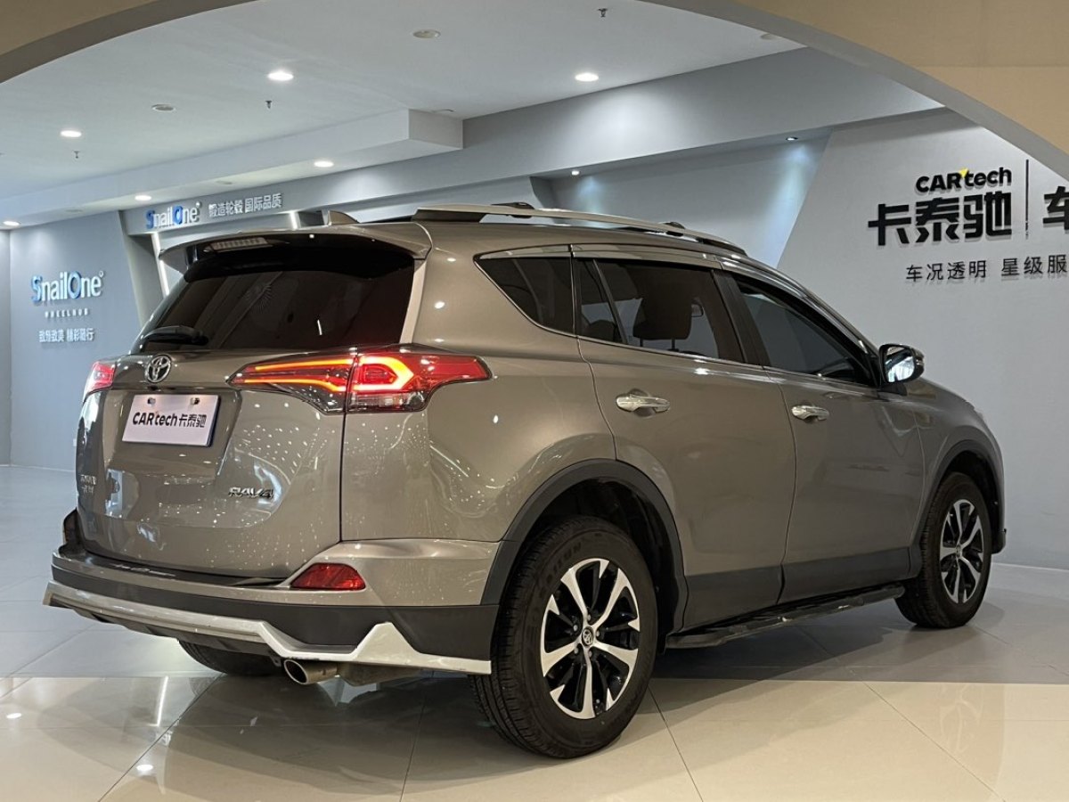 2019年9月豐田 RAV4  2016款 榮放 2.0L CVT兩驅(qū)舒適版