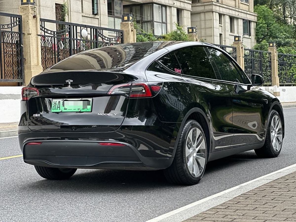 2021年11月特斯拉 Model Y  2021款 改款 標準續(xù)航后驅(qū)升級版