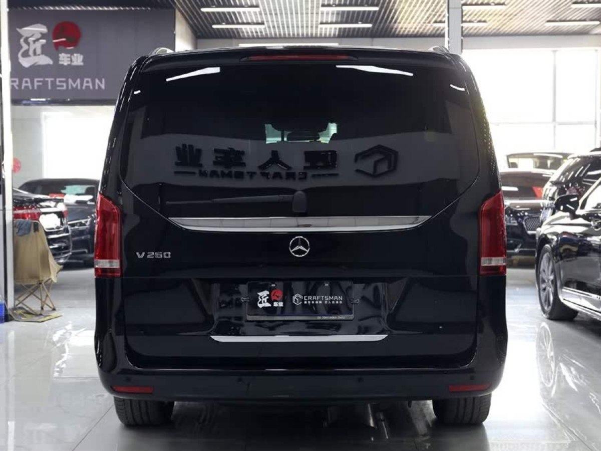奔馳 V級  2022款 V 260 L 長軸距尊貴版圖片