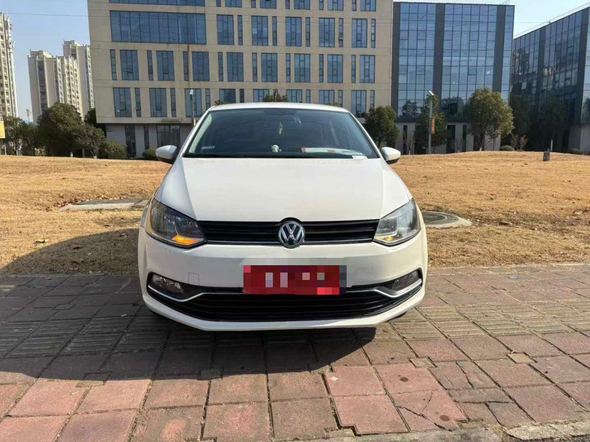 啟辰 R50  2015款 1.6L 北斗導(dǎo)航版圖片