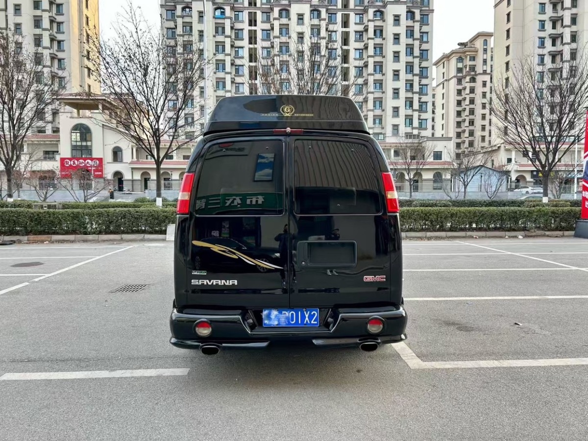 GMC SAVANA  2012款 6.0L 總裁級隱私屏版圖片