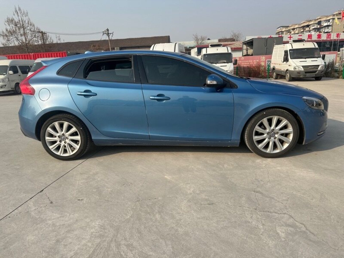 沃爾沃 V40  2015款 1.6T 智逸版圖片