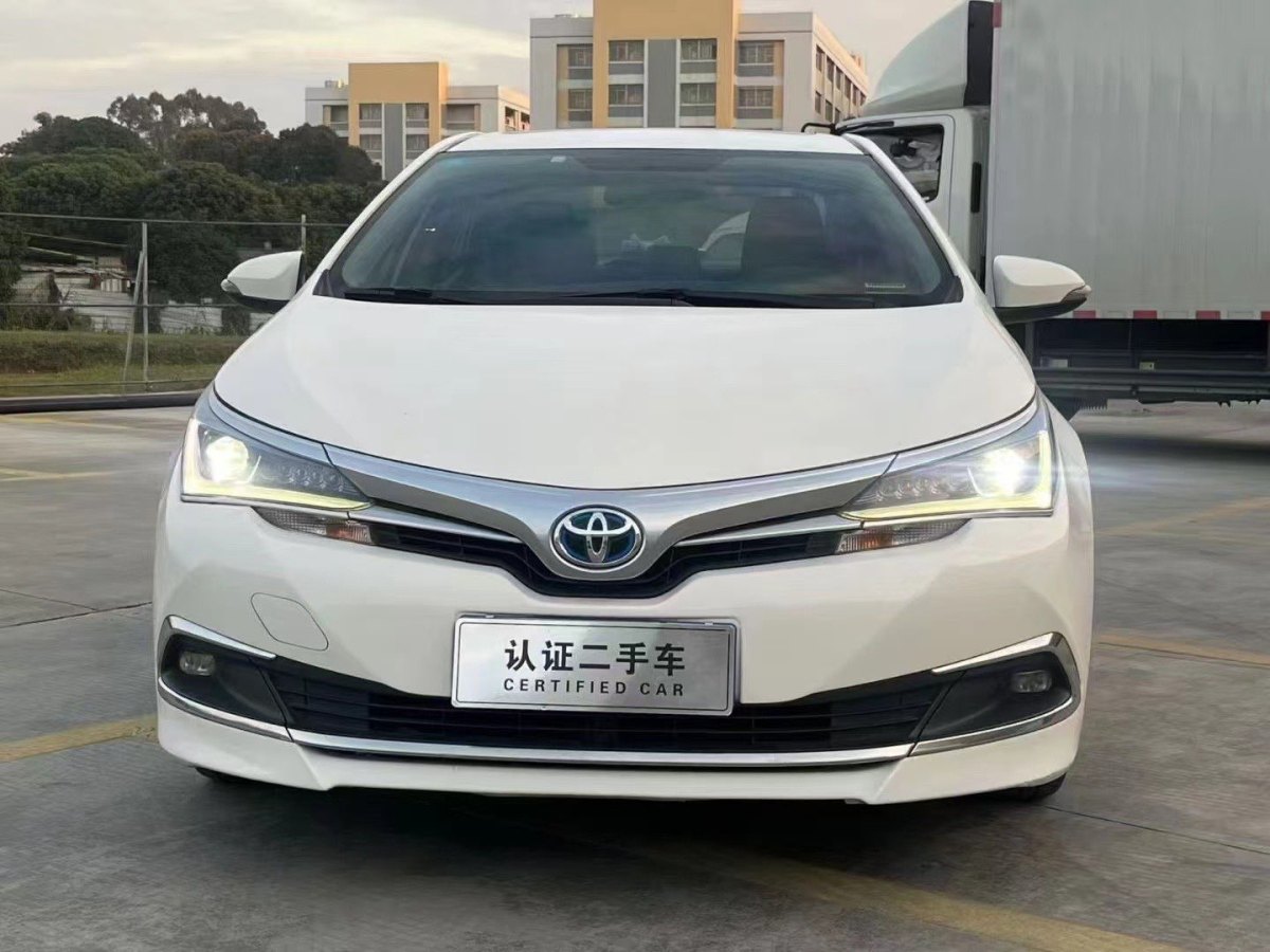 豐田 卡羅拉  2017款 改款雙擎 1.8L E-CVT領(lǐng)先版圖片