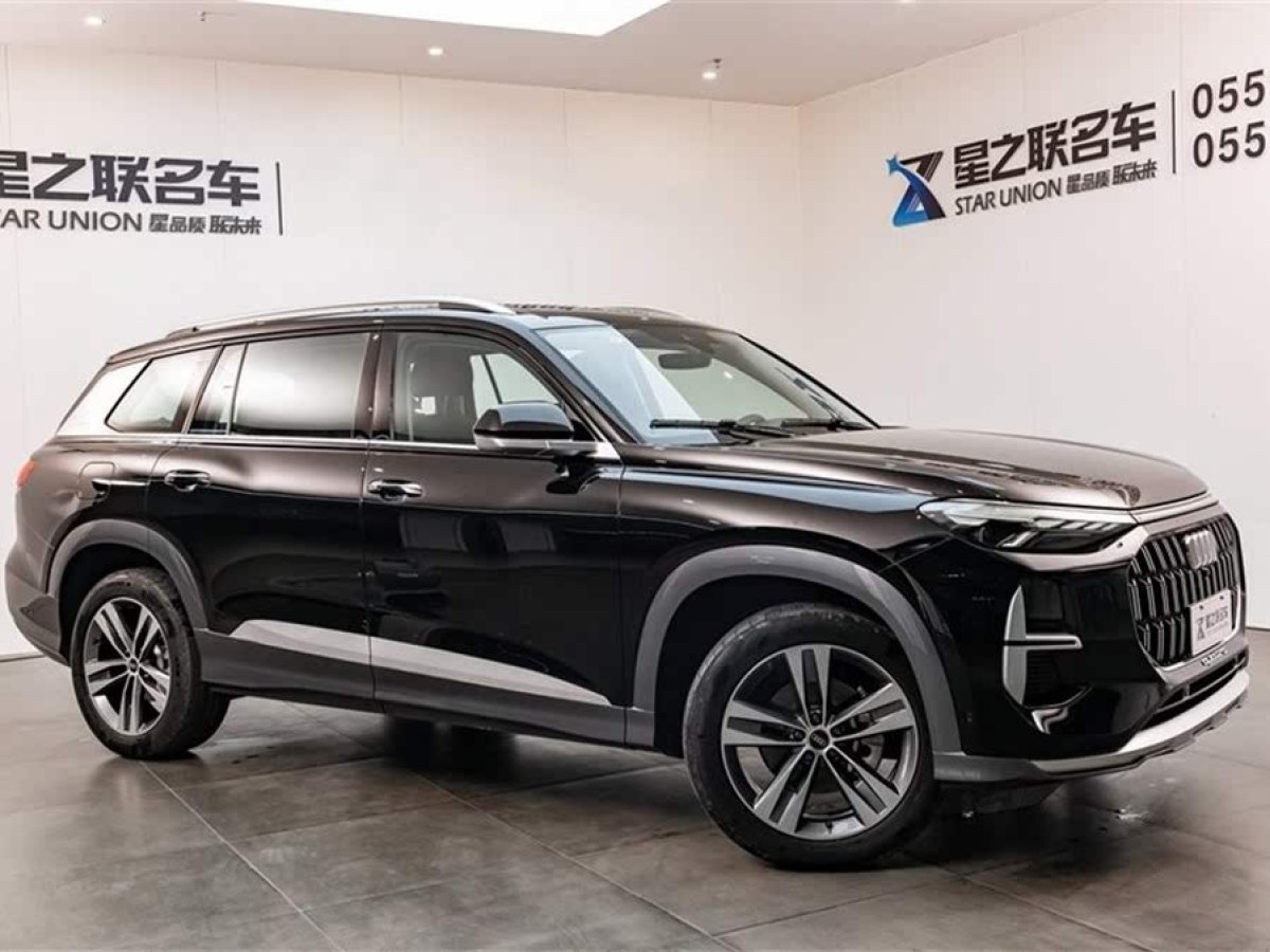 奧迪 奧迪Q6  2022款 45 TFSI quattro 齊云型 羽林套裝圖片