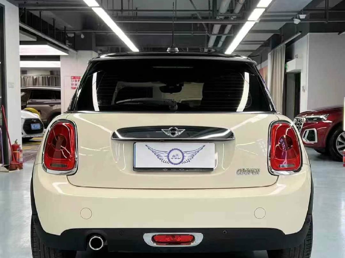 MINI MINI  2015款 1.2T ONE 五門版圖片