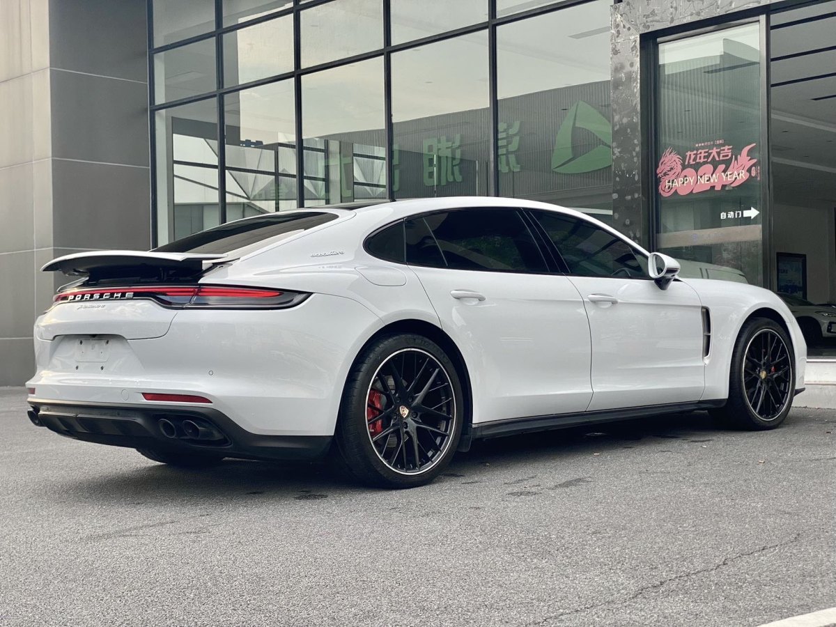 2022年1月保時(shí)捷 Panamera  2022款 Panamera 行政加長(zhǎng)版 2.9T