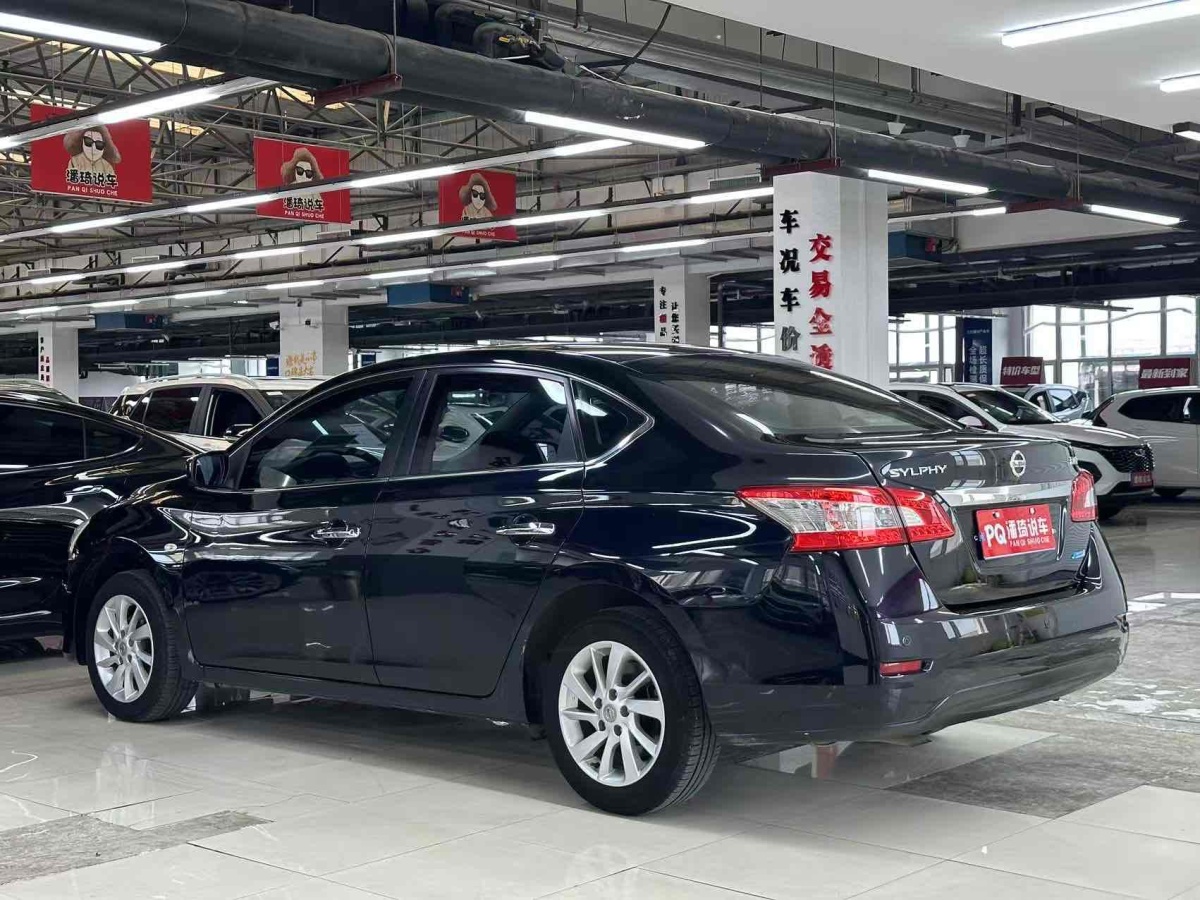 日產(chǎn) 軒逸  2012款 1.6XL 手動(dòng)豪華版圖片