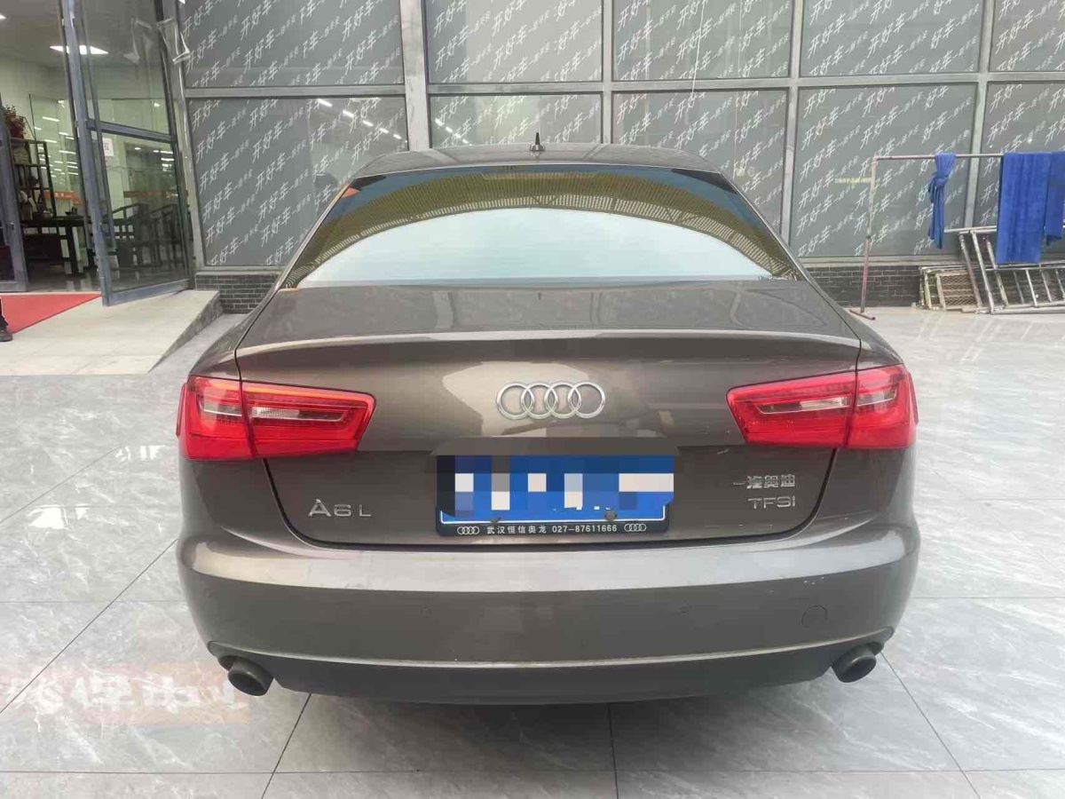 奧迪 奧迪A6L  2015款 TFSI 百萬(wàn)紀(jì)念智領(lǐng)型圖片