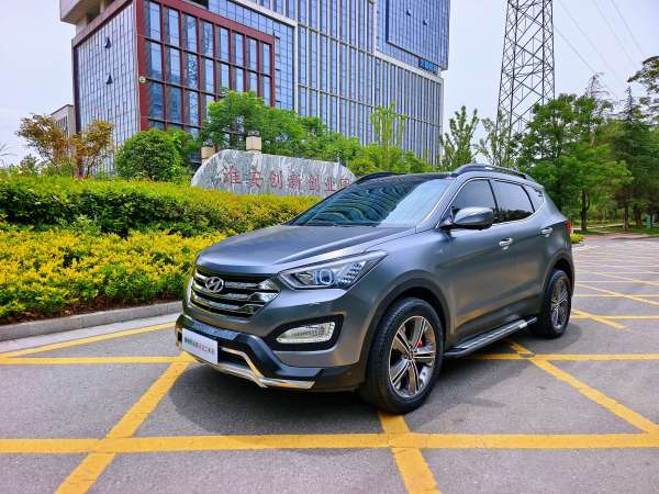 现代 胜达  2013款 2.4L 自动两驱智能型