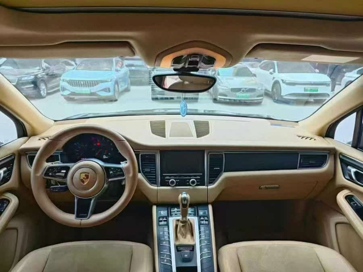保時(shí)捷 Macan  2014款 Macan 2.0T圖片