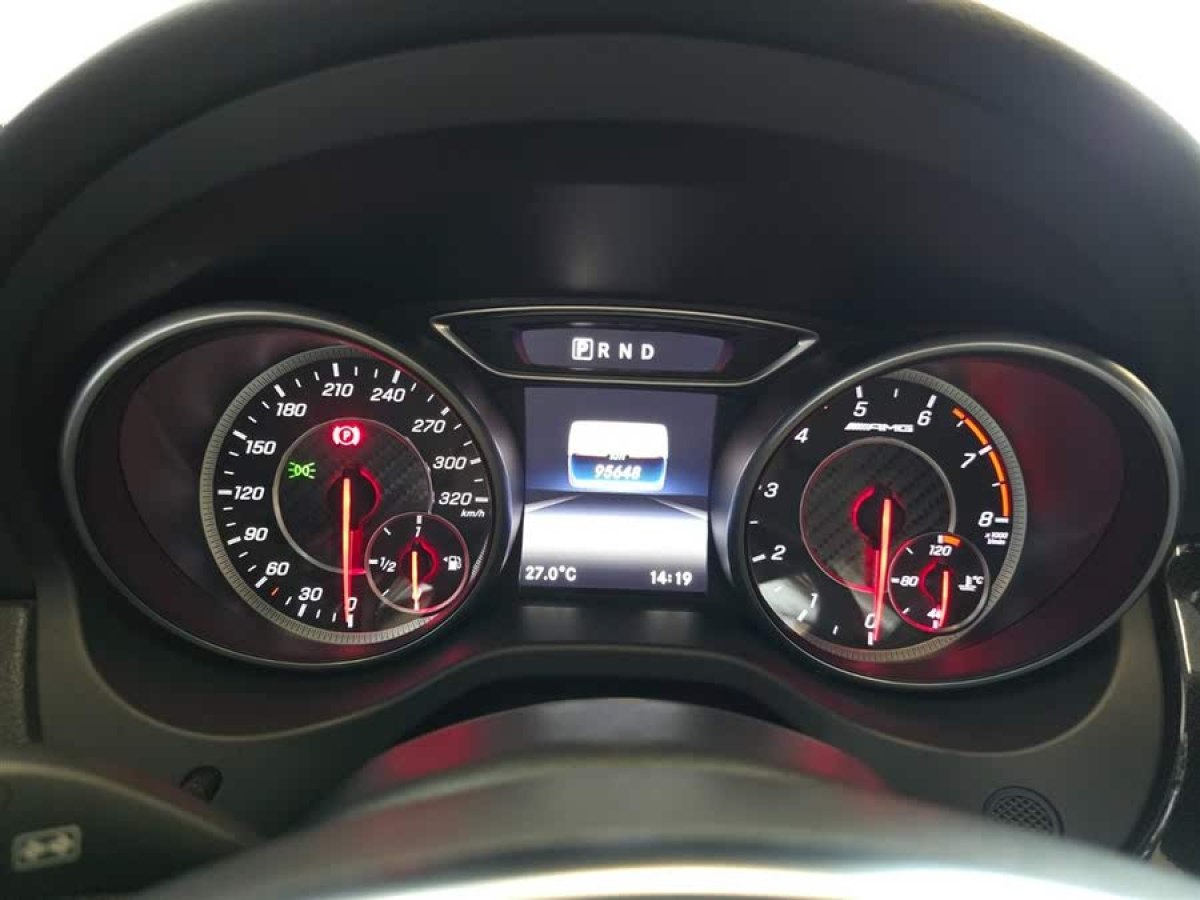 奔馳 奔馳GLA AMG  2017款 改款 AMG GLA 45 4MATIC圖片
