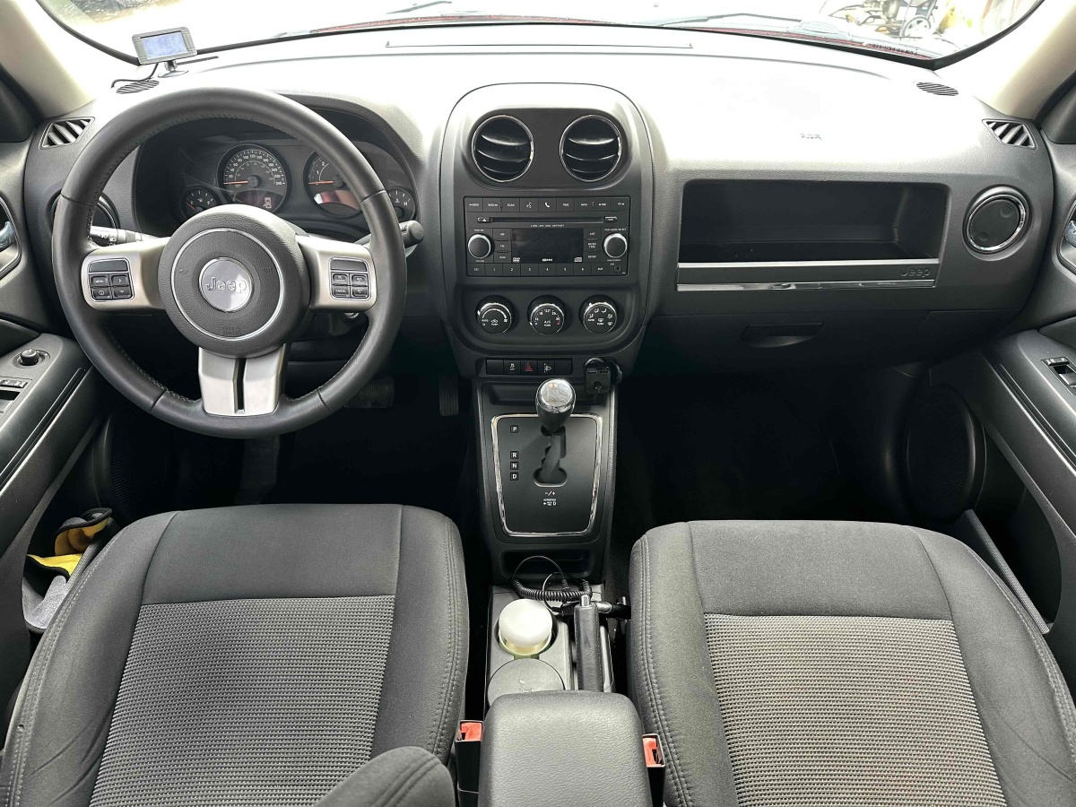 2015年3月Jeep 自由客  2015款 2.4L 运动版