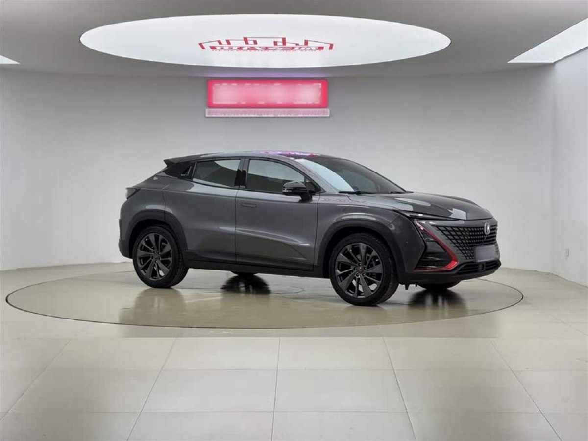 長(zhǎng)安 UNI-T  2020款 1.5T 尊貴型圖片