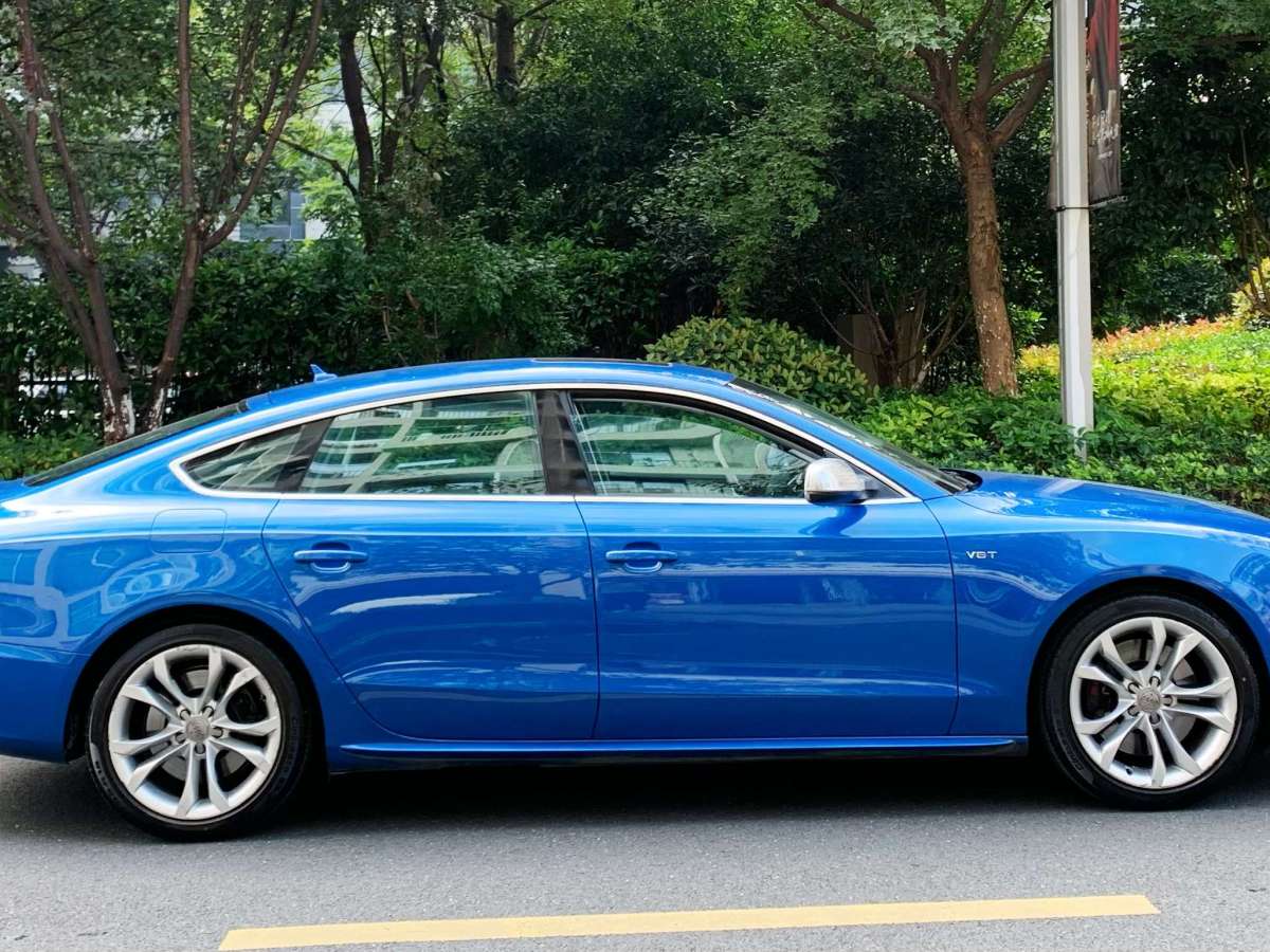 2011年10月奧迪 奧迪S5  2010款 S5 3.0T Sportback