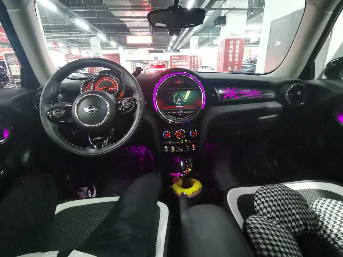 MINI COUNTRYMAN  2018款 1.5T COOPER 艺术家图片