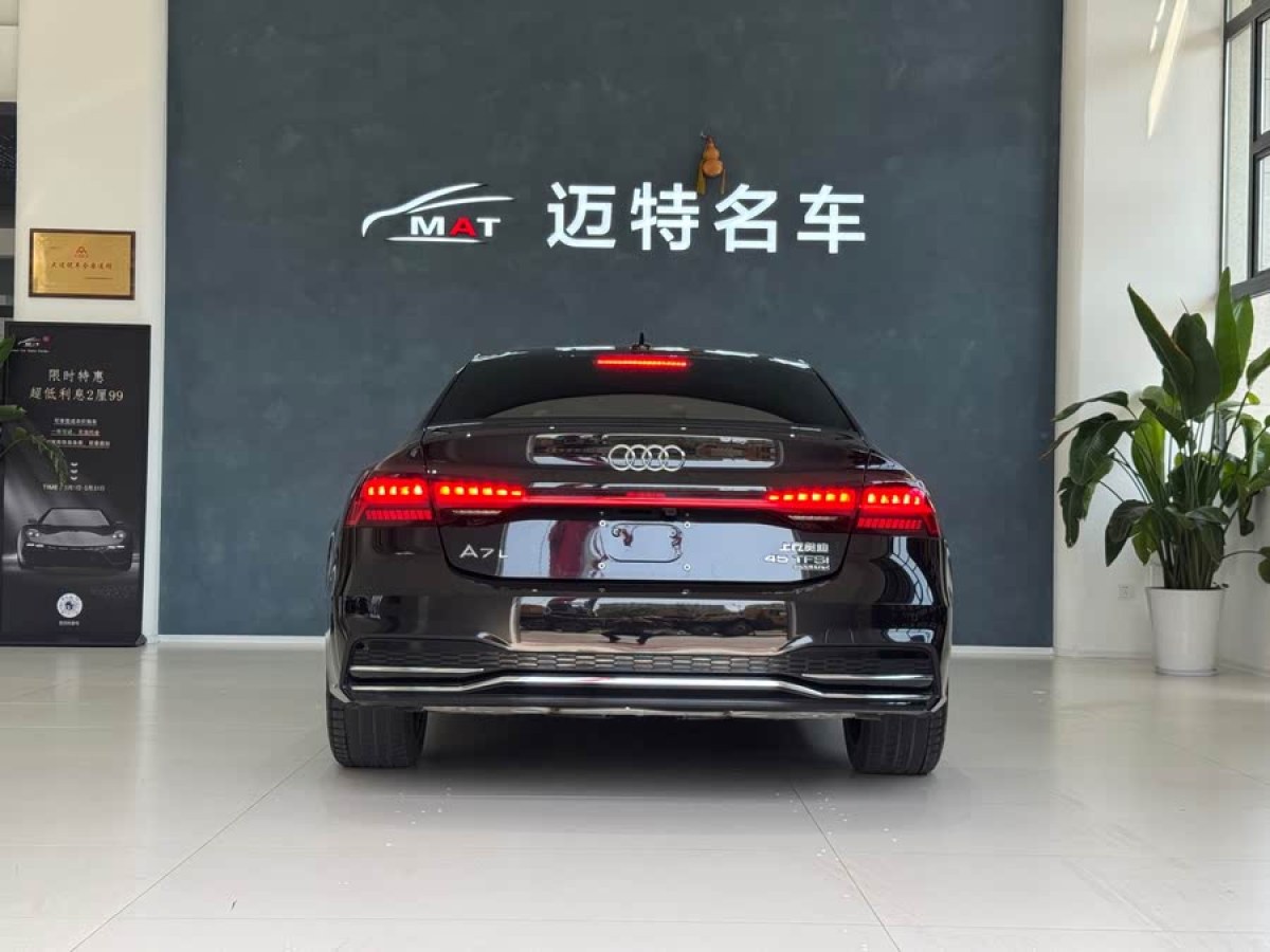 奧迪 奧迪A7L  2022款 45 TFSI S-line 筑夢青春版圖片