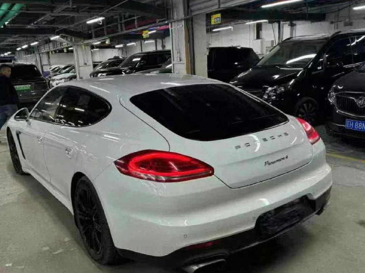 保時(shí)捷 Panamera  2014款 Panamera 4 3.0T圖片