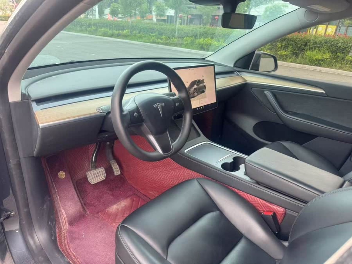 特斯拉 Model Y  2022款 改款 后輪驅(qū)動版圖片