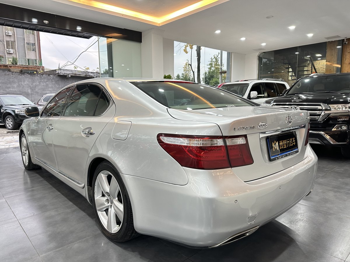 雷克薩斯 LS  2006款 460L 尊貴版圖片