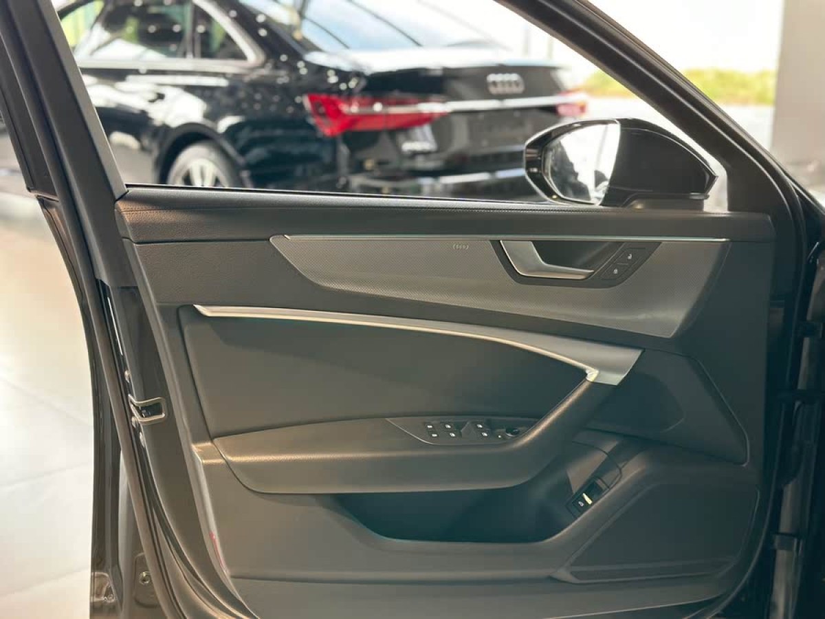 奧迪 奧迪A6L  2021款 40 TFSI 豪華動感型圖片